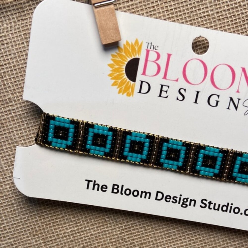 Turquoise and Black  Art Deco Beaded Bracelet Handcrafted - Picture 2 of 5